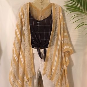 ✨NEW✨ UO Yellow Lightweight Kimono 👘 Wrap